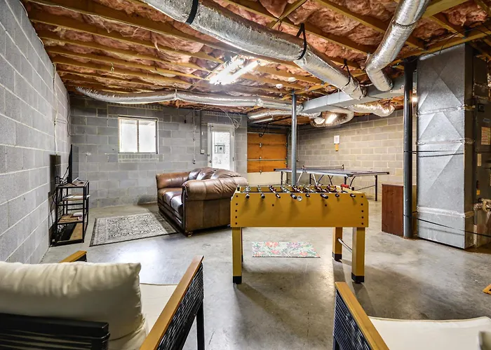 Lake Living & Game Room! Group Escape 3 Mi To Hpu